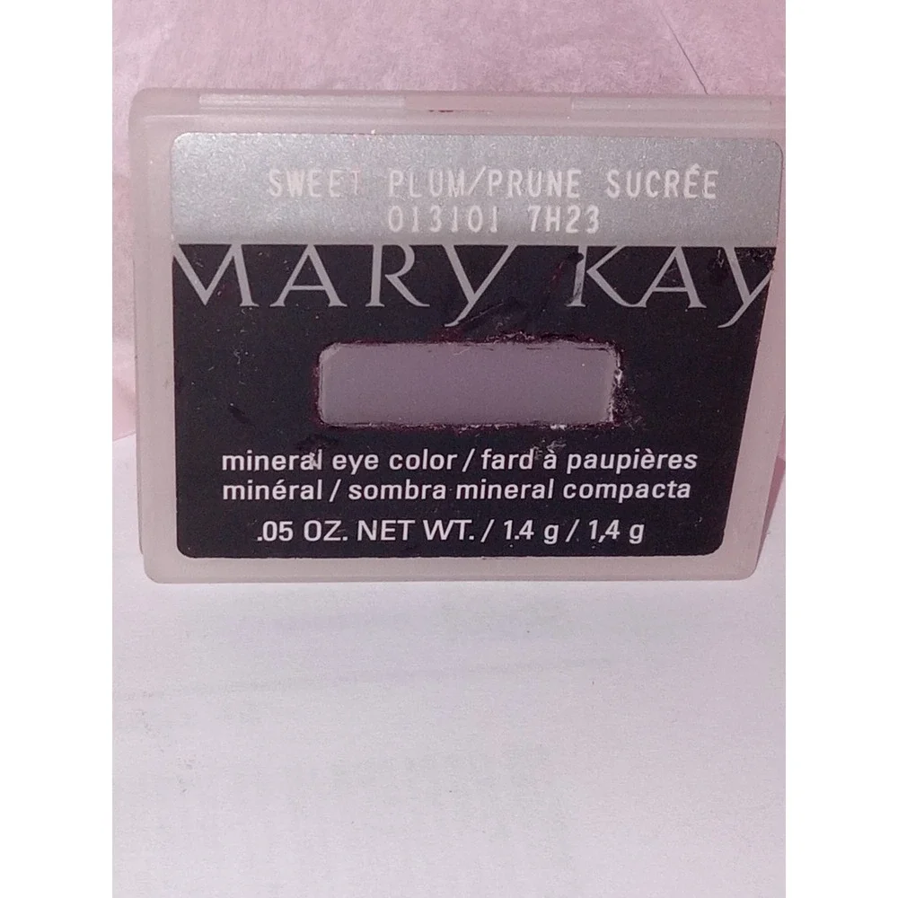 Mary Kay Mineral Eye Color Lot of 4 Chocolate Kiss Coal Sweet Plum Sweet Cream